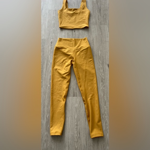 Abercrombie and Fitch 7/8 Leggings and Tank set - Gold/Yellow - XS - NWOT - Picture 1 of 5
